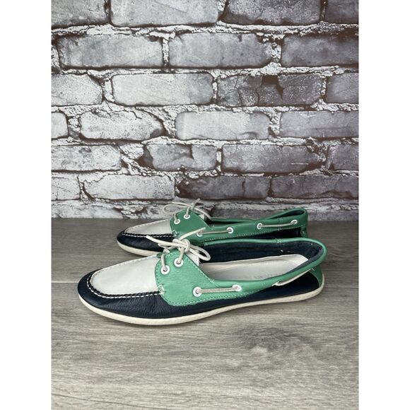LL Bean Blue Green White Leather Preppy Loafers Boat Shoes Women Sz 9M US/39.5EU - Picture 3 of 16